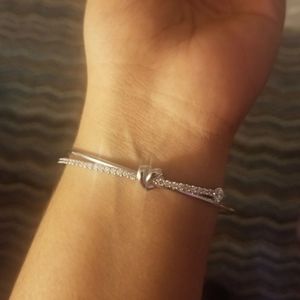 Swarovski heart bangle bracelet NWT